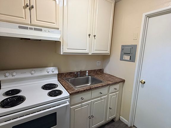 4th image of 158 Fountain St #2C1