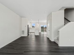 60 Stembogan Ct, Charles Town, WV 25414