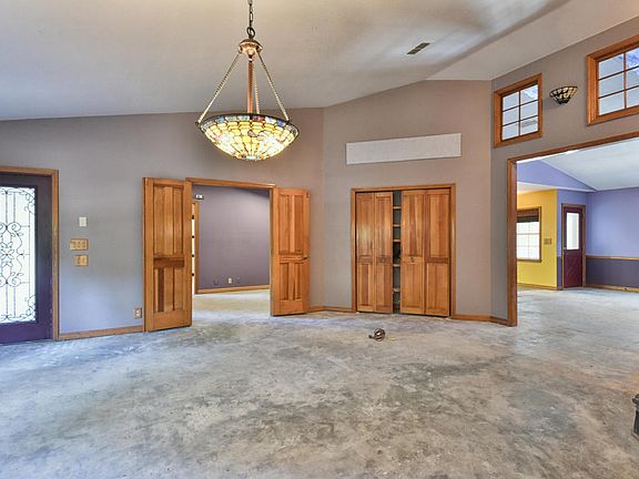 5th image of 6520 NE 25th Ave
