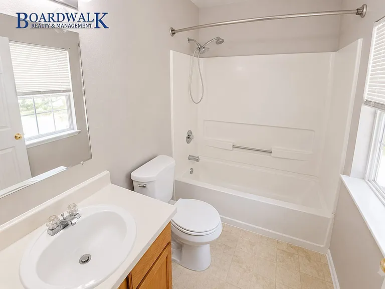 7638 S Redwood Rd #14 — Photo 16