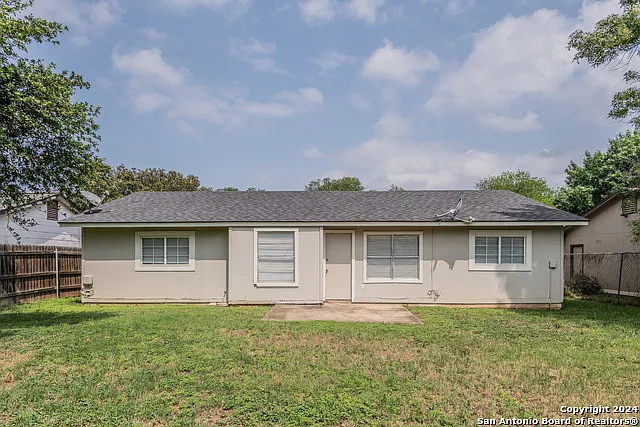 5915 Cliff Rdg — Photo 30
