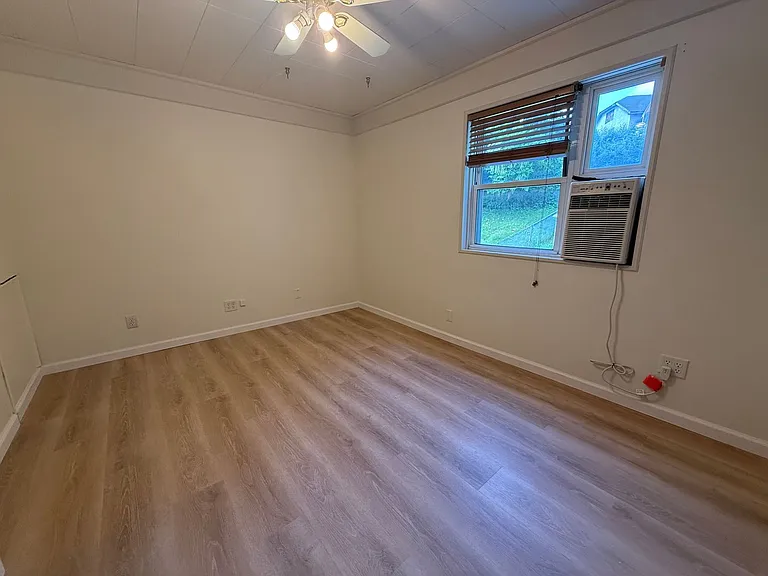 38 Bigelow St — Photo 14