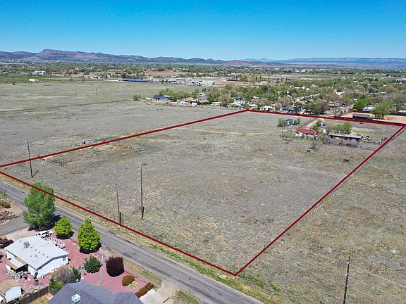 3rd image of 1384 E Road 2 N
