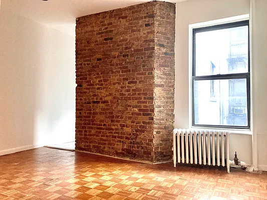 Rented by Bond New York | media 6