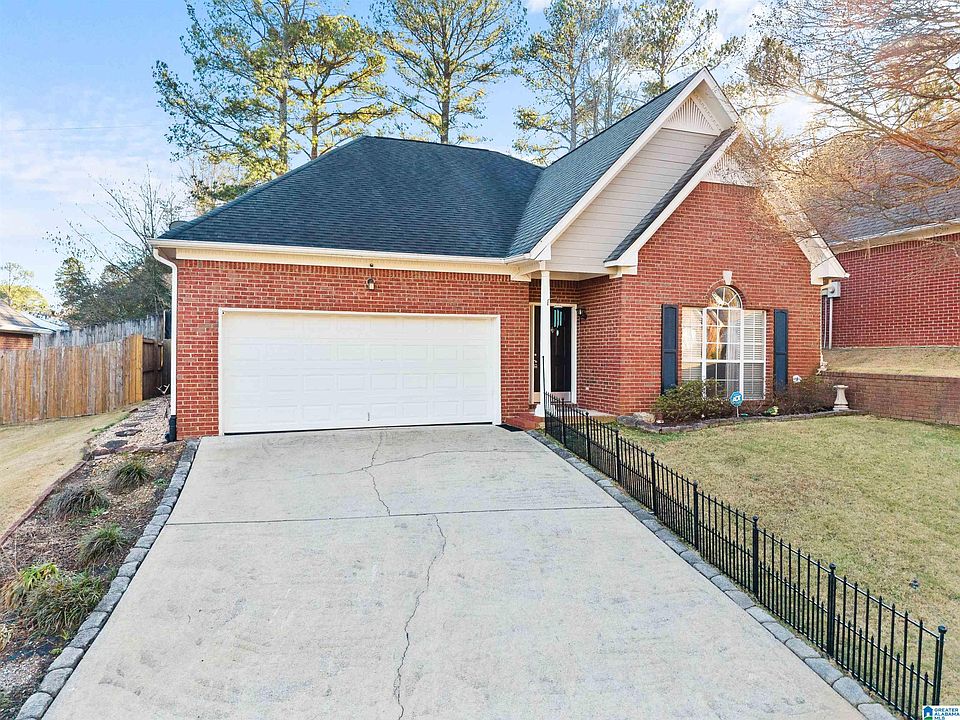 1st image of 3225 Boxwood Dr