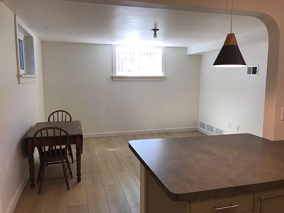 4th image of 1530 Phillips St #B
