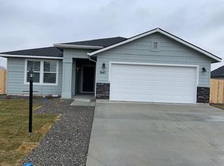 941 Magic Ave, Middleton, ID 83644