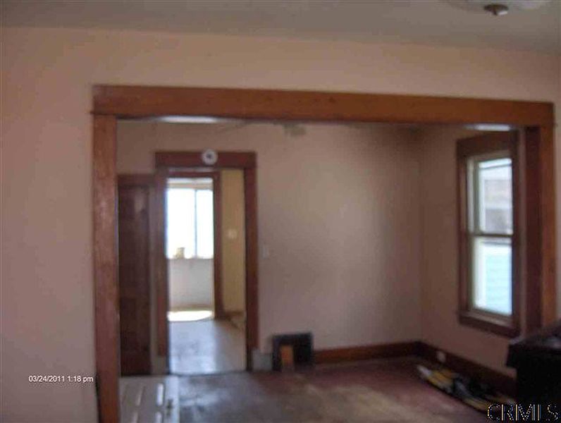 4th image of 11-13 MONTCALM Avenue
