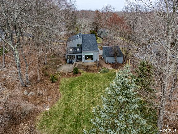 3rd image of 48 Russett Drive