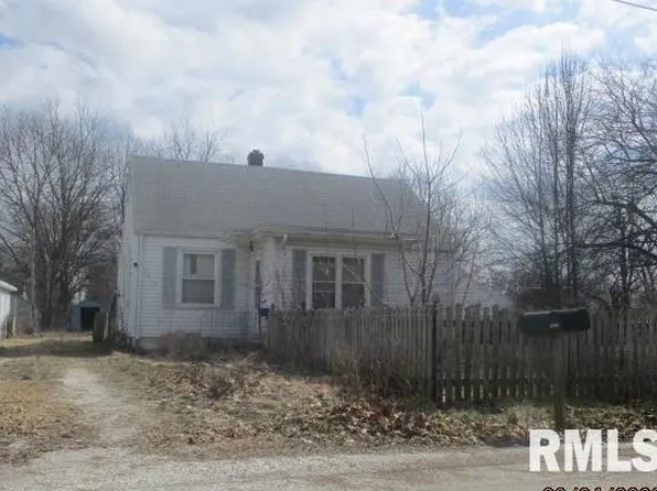 3916 S Chalmers Ave, Bartonville, IL 61607