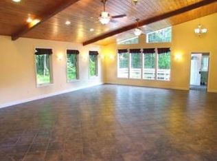 289 Middle Rd, Falmouth, ME 04105