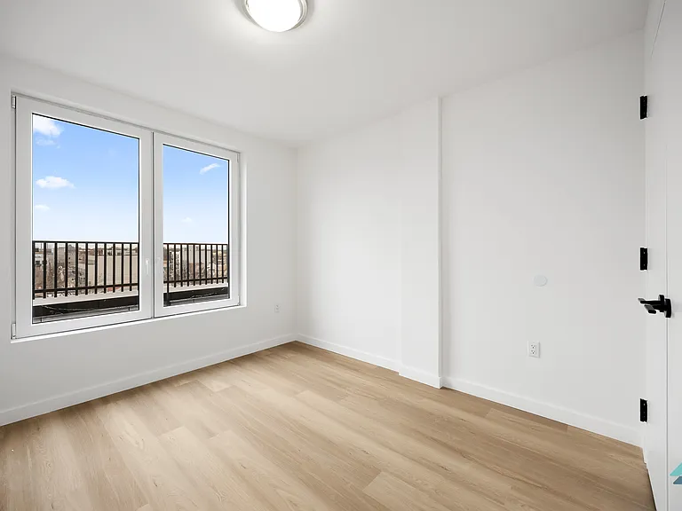 3510 Glenwood Rd #7G — Photo 8