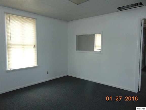 2nd image of 111 E Chestnut St