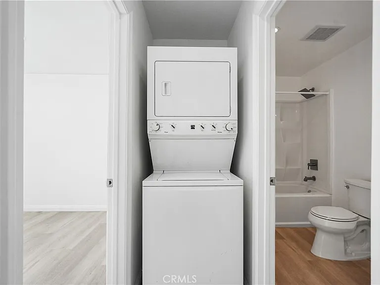 6539 N Bobbyboyar Ave — Photo 11