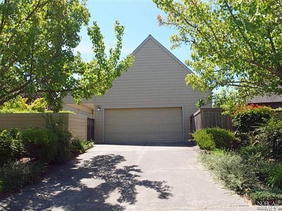 1st image of 21029 Crocus Ct