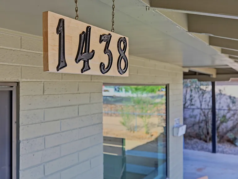 1438 E Sheridan St — Photo 5