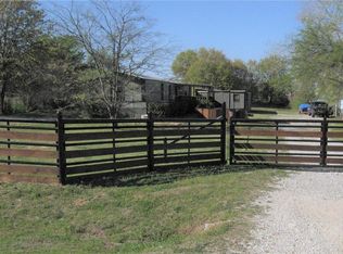 233 Plantation Rd, Springtown, TX 76082