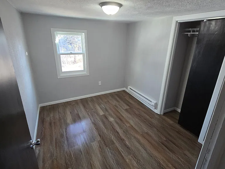 424 E Cook St #2 — Photo 3