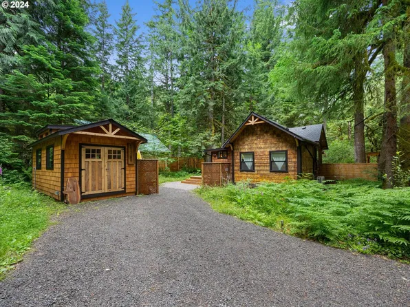 69368 E Island Rd, Welches, OR 97067