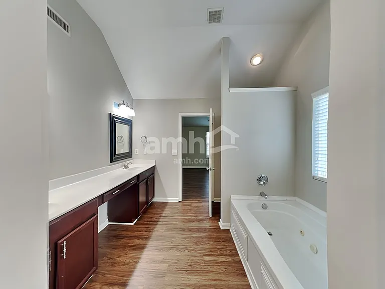 5716 Parkstone Dr — Photo 16
