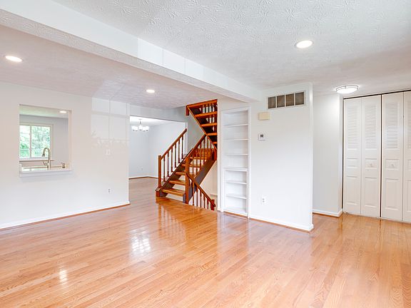 3rd image of 1604 Barnstead Dr