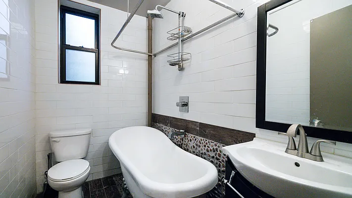 Rented by Nooklyn NYC LLC | media 36