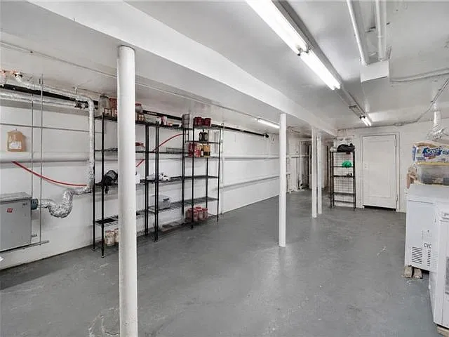 Studio, $8,500 — Photo 4
