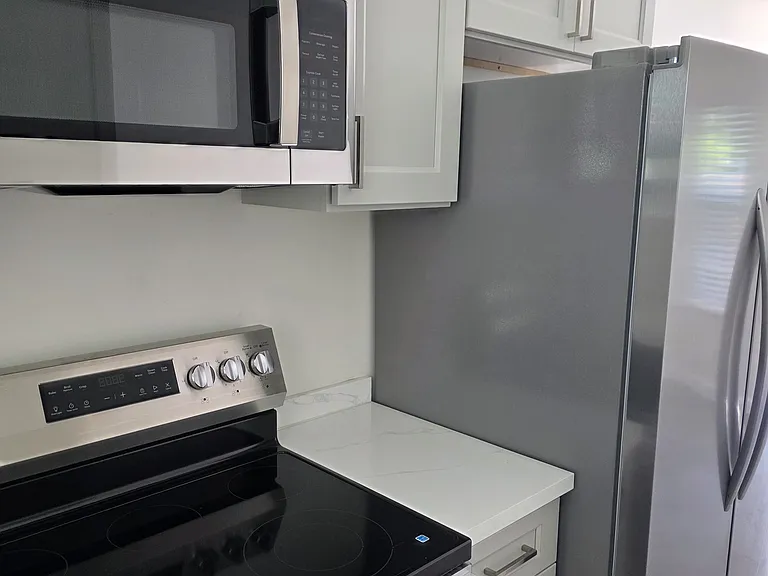 217 E Morningside St #A — Photo 23