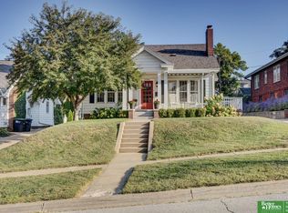 5706 Pacific St, Omaha, NE 68106