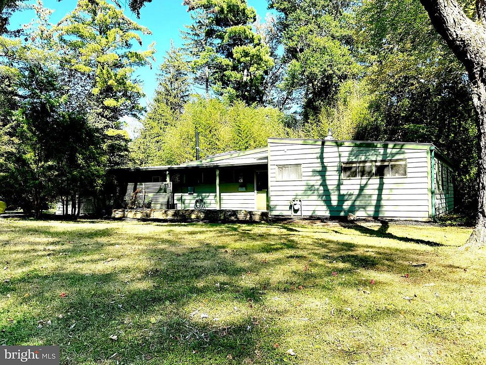 1st image of 75 Clover Ln