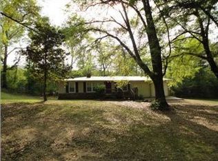 951 Martin Rd, Northport, AL 35473