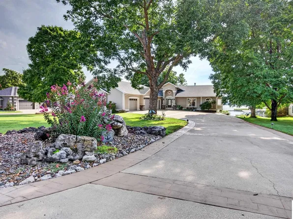162 Drake Ln, Climax Springs, MO 65324