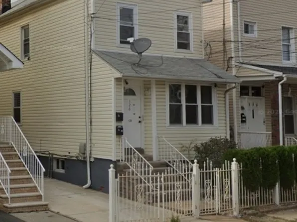 126 Smith St, Elizabeth City, NJ 07201