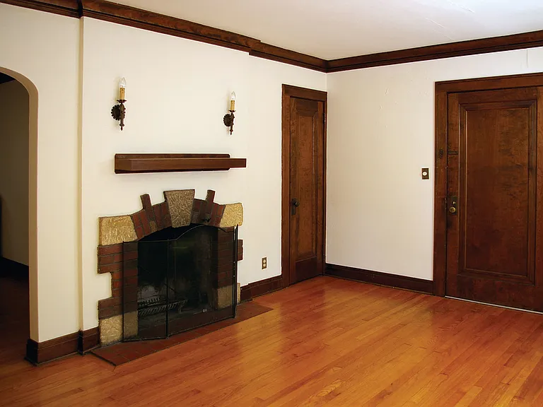 2530 Kendall Ave — Photo 16