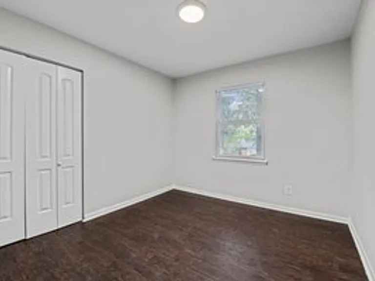 713 Grantland Dr — Photo 7
