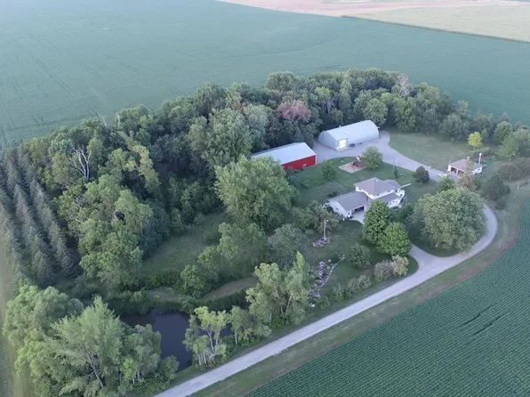 86264 365th St, Olivia, MN 56277