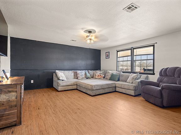 4th image of 1820 W 14th St