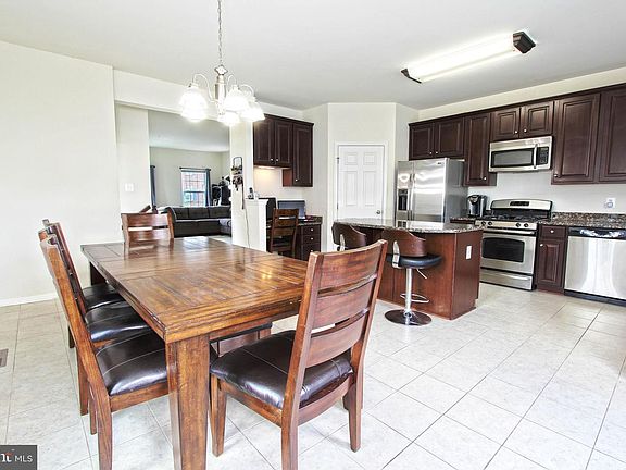 5th image of 12736 Stone Lined Cir