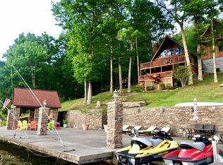 214 Flat Top Lake Rd, Ghent, WV 25843