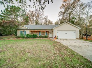 1302 Stag Run Dr, Mansfield, GA 30055