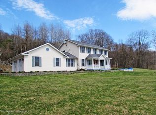 267 Post Hill Rd, Falls, PA 18615