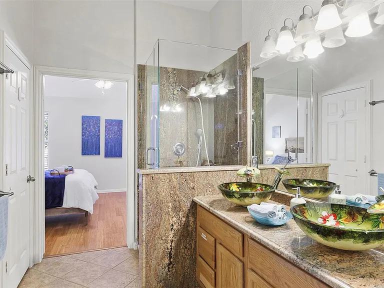 11086 Mansfield Dr — Photo 17