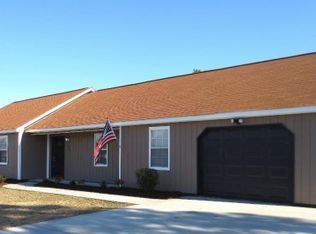 316 Foxtrace Ln, Hubert, NC 28539