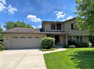 3013 Mesa Verde Dr, Waukesha, WI 53188