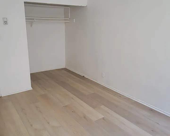 6561 Fulton Ave #5 — Photo 2