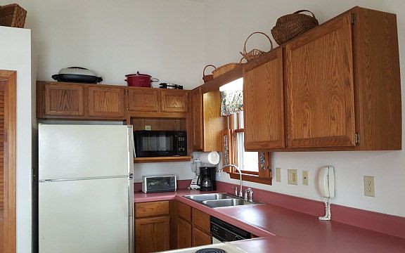 5th image of 113 Southwest Ct