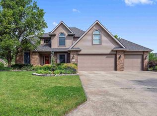 330 Barouche Pl, Fort Wayne, IN 46845