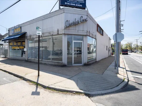 20-22 Brooklyn Ave, Valley Stream, NY 11581