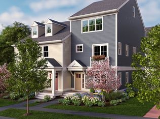 42 Oxbow Rd #20-1, Raynham, MA 02767