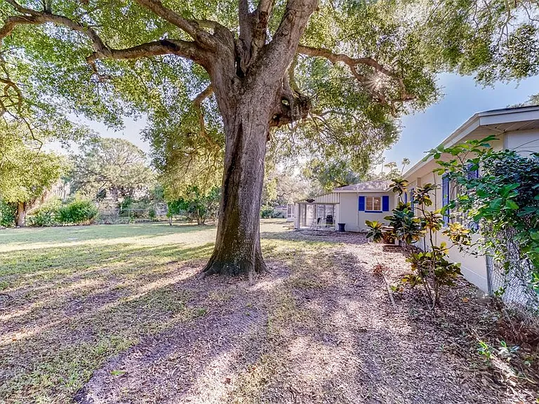 10802 Mohawk Rd — Photo 35
